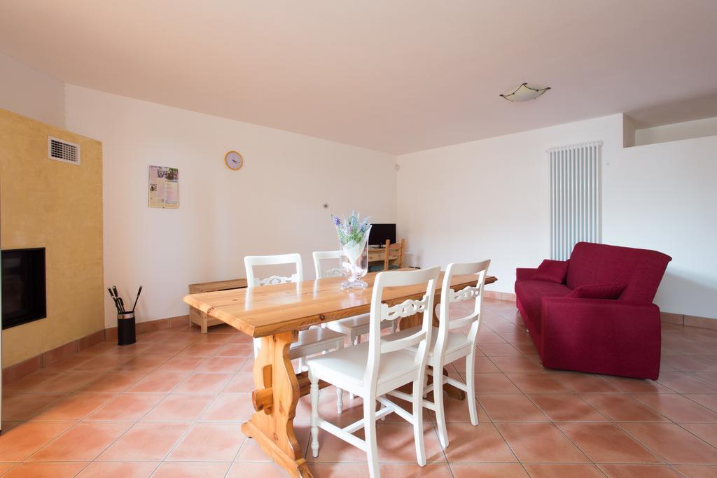 Apartment Conte Borso del Grappa Luaran gambar